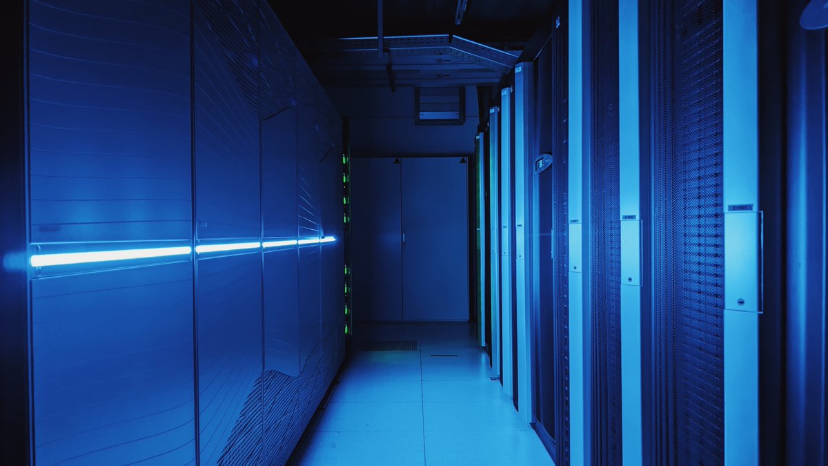 julchensson's tweet photo. One more #superocmputer for my collection, thanks to the @EuroCC_project and @VSCluster 💪

Hortense - a Tier-1 HPC system located at @ugent, Atos, 3.3 Pflop/s. 
@VSC_HPC https://t.co/E3EMXbXooB