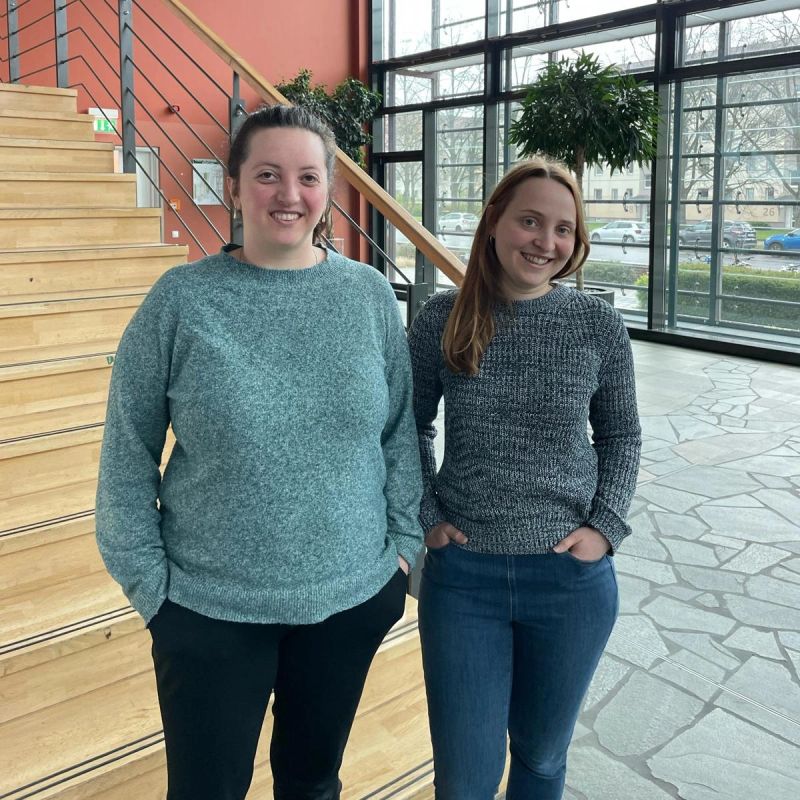 Idun Burgos of @NTNUnorway, arrived at <a href="/UFZ_de/">UFZ</a> for a three week guest stay.
🔬Idun will mainly collaborate with her  #PhD colleague 👩‍🔬Christina Schäfer and imply the gained knowledge when modelling 👩‍💻 microbial consortia🦠.
Welcome to #Leipzig, Idun!
#HelmholtzJuniors #MIBITECH