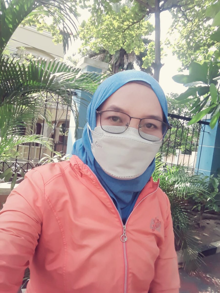 kadang pengen juga gitu kayak orang", yg kalo lewat daerah baru bisa langsung apal sama jalannye...
Aq mah boro", nganterin temen pulang jalannya lebih dari 3 belokan aja langsung bingung jln balik laginyeee 🤔
Nyasar udah kayak passion buat aq... Damn