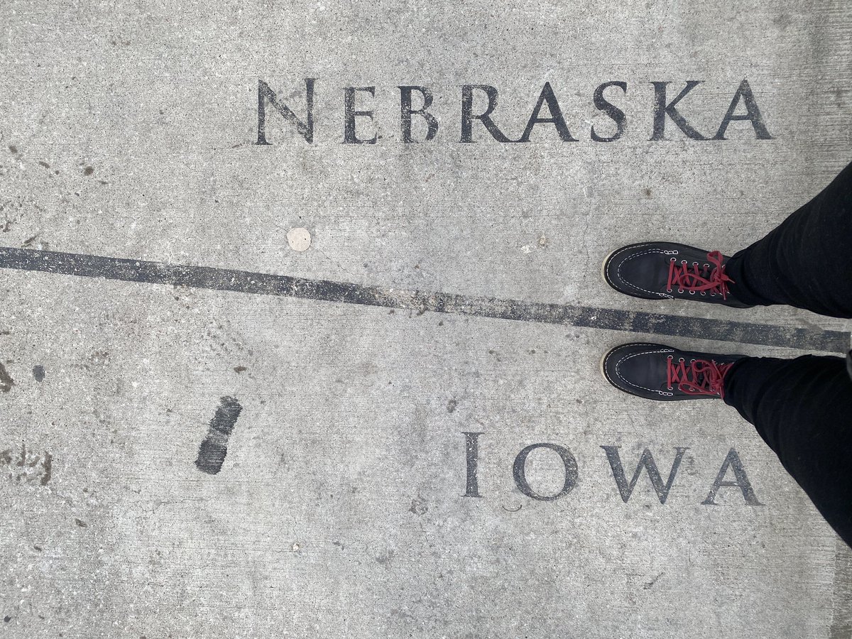 PaleoMoTTU's tweet photo. Fed the alligators with a behind the scenes @OmahaZoo

Walked to Iowa from Nebraska #PedestrianBridge

@arisimpacts #impacts24 #Omaha #ARIS @NSF @TexasTech @MuseumofTTU https://t.co/5I7foFWabL