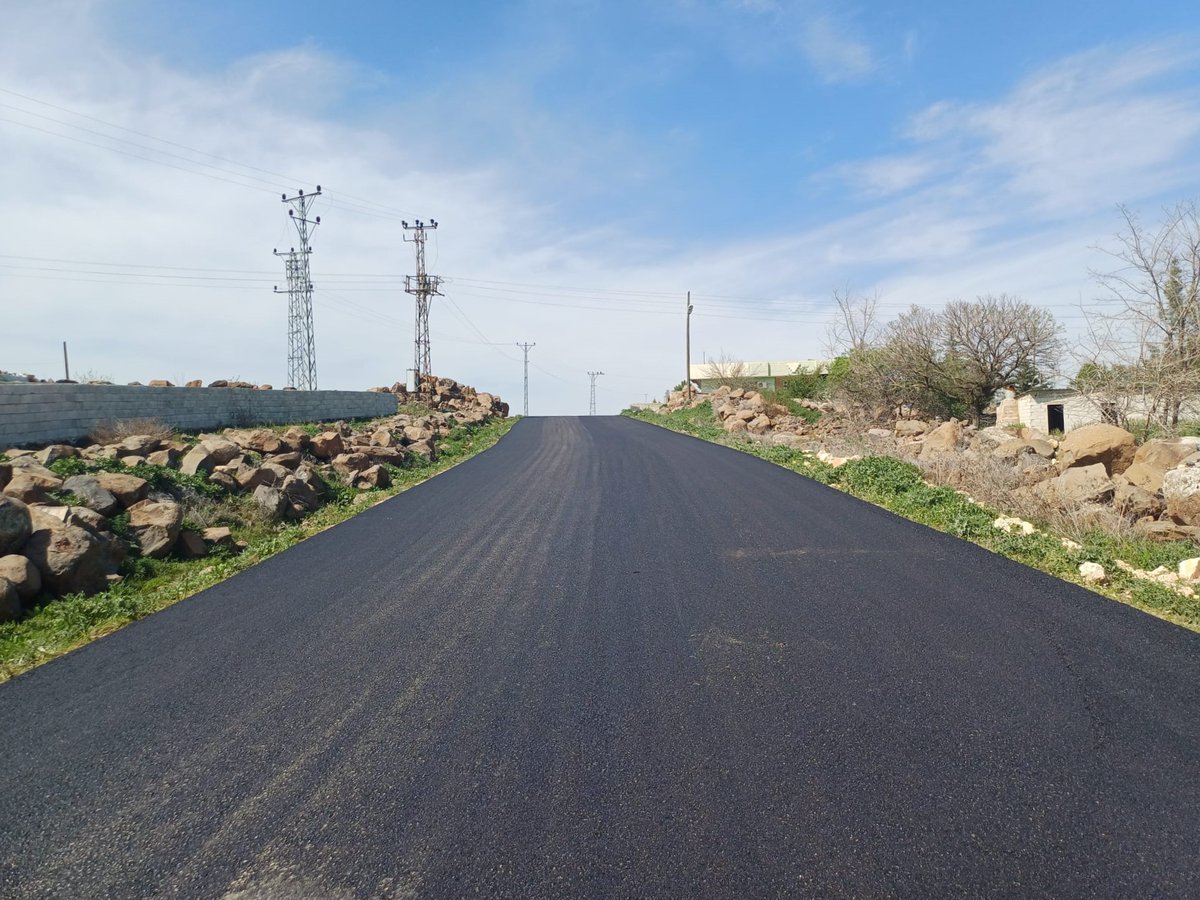 sanliurfabld's tweet photo. 📍Viranşehir

Sulutepe - Işıldar güzergâhında sıcak asfalt çalışmalarımız devam ediyor🚧

Kırsal yollarımızda otoban kalitesi hemşehrilerimize hayırlı olsun. https://t.co/aDILD8VzoE