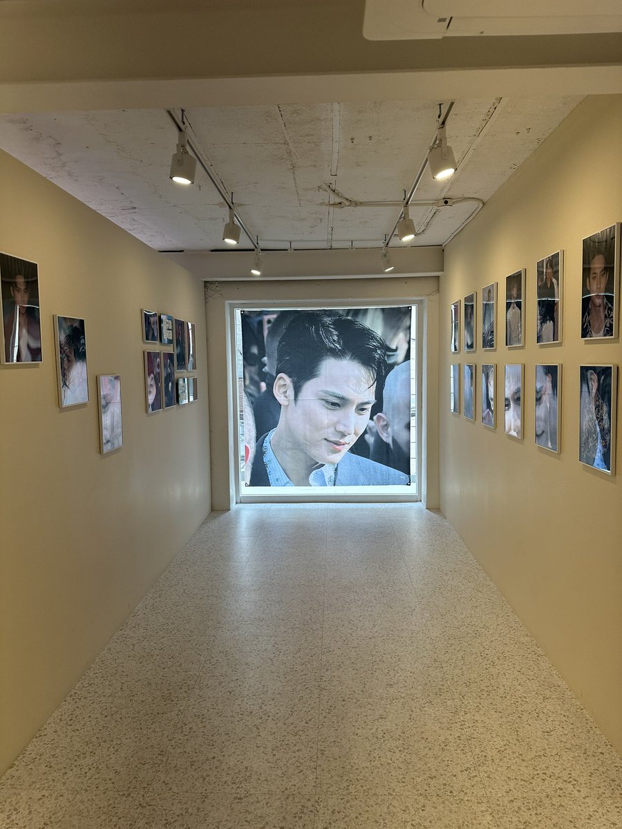 valeska tweet media