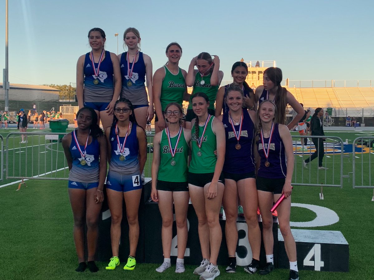 MFHS_Track's tweet photo. 4x2: 
JV girls - 3rd place
Varsity girls - 3rd place 
(AREA qualifier)

100: 
JV girls- Rayleigh Crim - 2nd place

400:
JV boys - Gunnar Deeds - 2nd place https://t.co/JXJSofTf6K