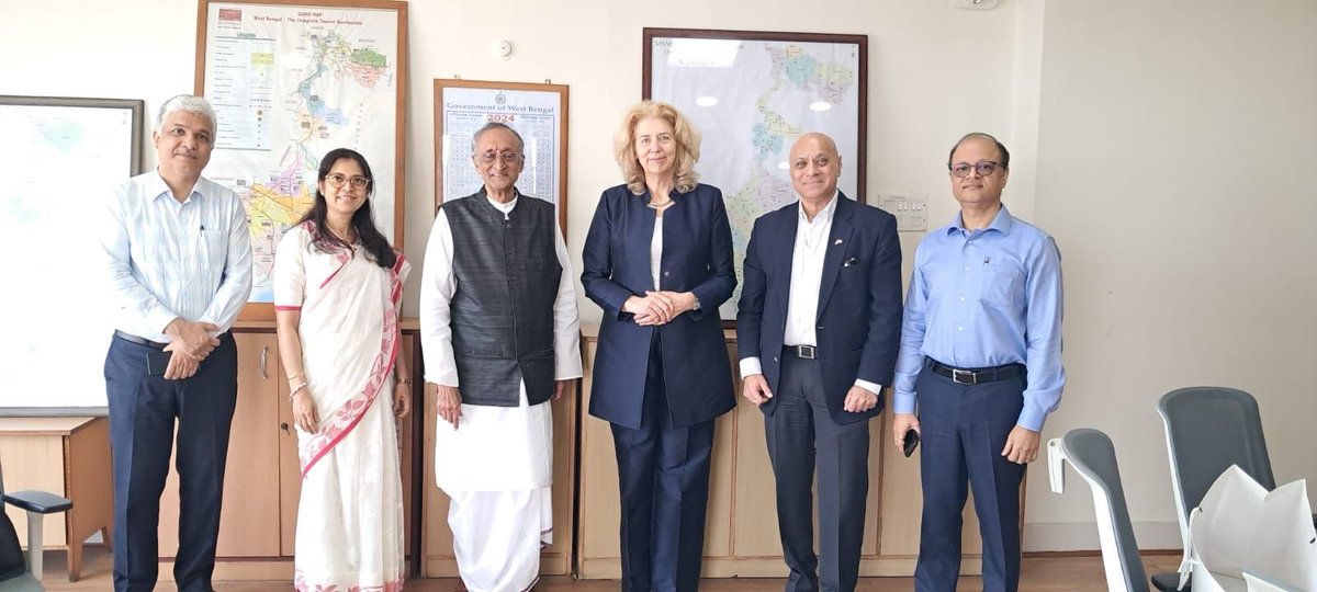 Working together with Govt. of #WestBengal. Amb. @marisagerards met with Principal Chief Advisor @DrAmitMitra & PS Mr. Prabhat Mishra, I&WD. They had a meaningful discussion to enhance the ongoing water 🤝in #Sundarbans, eco. oppor. & 🇳🇱🇮🇳 strategic partnership in the state.