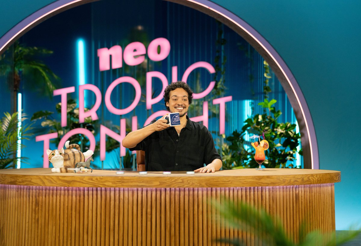 Hier gehts zu meiner neuen Late Night mit dem schönsten Namen 'Neo Tropic Tonight' im ZDFneo. Was für ein Leben. #neotropictonight zdf.de/show/neo-tropi…