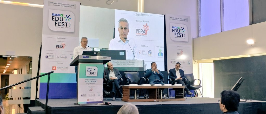 Shri Vikas Chandra Rastogi, IAS @vikascrastogi, Principal Secretary, Higher & Technical Education GoM, speaking at MCCIA's Edu-Fest 2024 He is speaking about the apprenticeship program; the importance of faculty working with the industry; learning outside the classroom; NEP,…