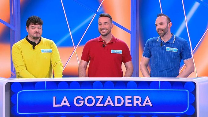 Dos30TV's tweet photo. ⛓️@reaccion_cadena logra ayer su RÉCORD HISTÓRICO en cuota al elevarse al 12.6% de share y 1.097.000 espectadores

💸El concurso, presentado por @ionaramendi, supera los 2 millones de espectadores únicos y gran fidelidad del 53.1%

#QueVivaLaTele #Audiencias https://t.co/wDNxuqTmlS