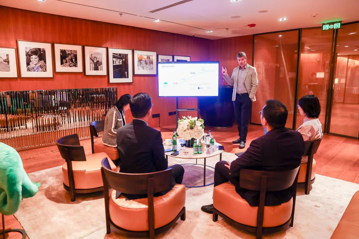 🤩 See highlights of our CEO, @dpvleeuwen's visit to Greater China where he met with our teams as well as with customers, partners and media. This visit is a testament to our commitment to powering the area's digital transformation with enterprise-grade #opensource solutions.