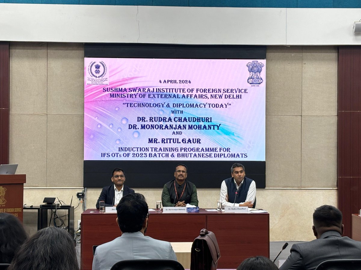 Carnegie India is delighted to have convened a day-long induction training programme for the 2023 batch of the Indian Foreign Service Officer Trainees at @SSIFS_MEA on April 4. Sessions ranged from the historical context of technology and diplomacy to its present status,…