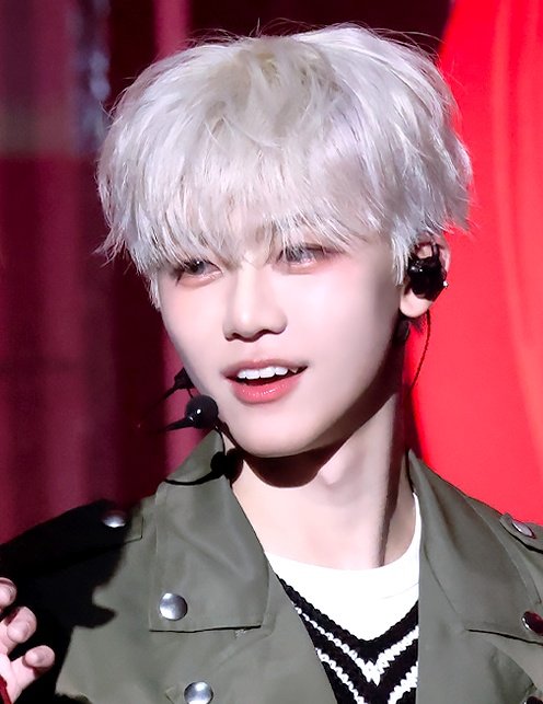 xx_in2u's tweet photo. 살짝 볶아서 묘하게 부스스한 덮머에 치크 덕분에 핑크핑크해서 너무 아름다움............ https://t.co/FDdv0LXLWY