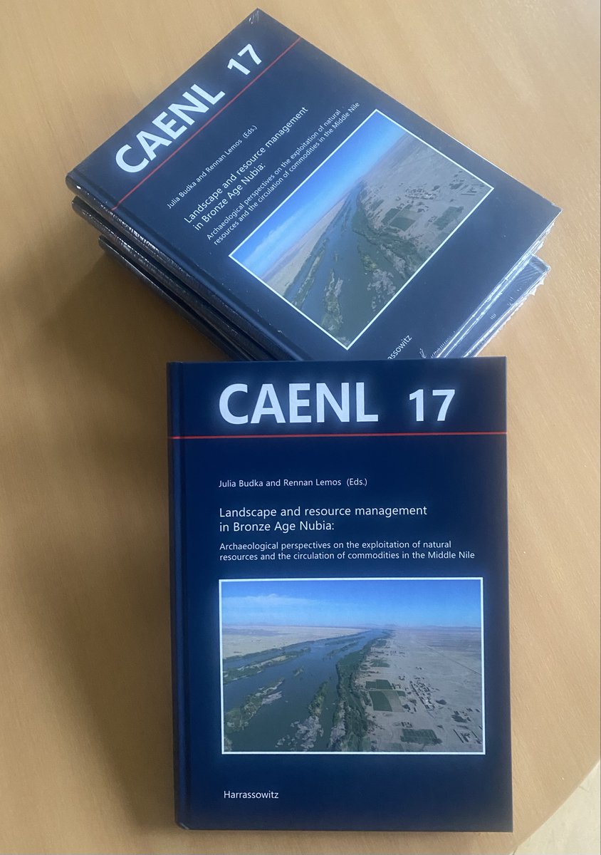 The authors' copies of the brandnew volume Landscape and resource management in Bronze Age Nubia @harrassowitz_v @lemossrennan @jubudka have just arrived in our office in Munich 🥳 #archaeology #Sudan sudansurvey.gwi.uni-muenchen.de/index.php/2024…