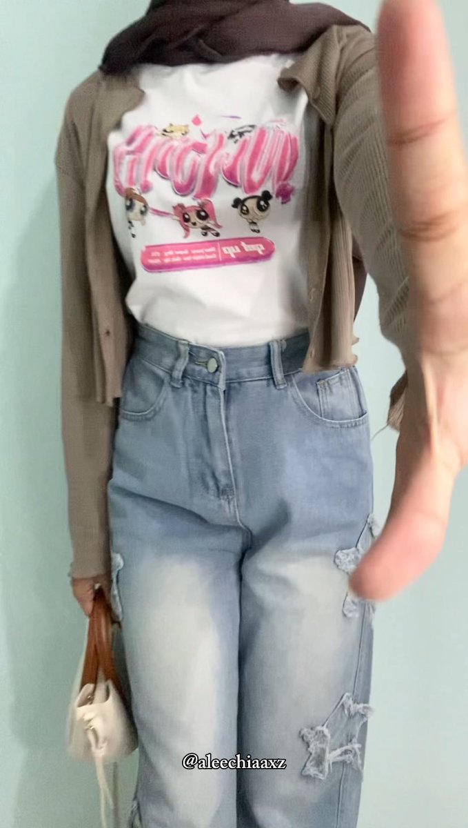 aleechiaaxz's tweet photo. 💫SPILL OUTFIT 💫

▪️cardigan crop : https://t.co/WjrfRlVI2a
▪️croptop : https://t.co/CCUha0WkD0
▪️celana jeans : https://t.co/LL3Ap2trYG
▪️tas : https://t.co/cGCquXkXQm
▪️sepatu ; https://t.co/4FN6ArnZIR

#racunshopee #outfit #outfitinspo #racunshopeecheck https://t.co/KbRcgjzR3F