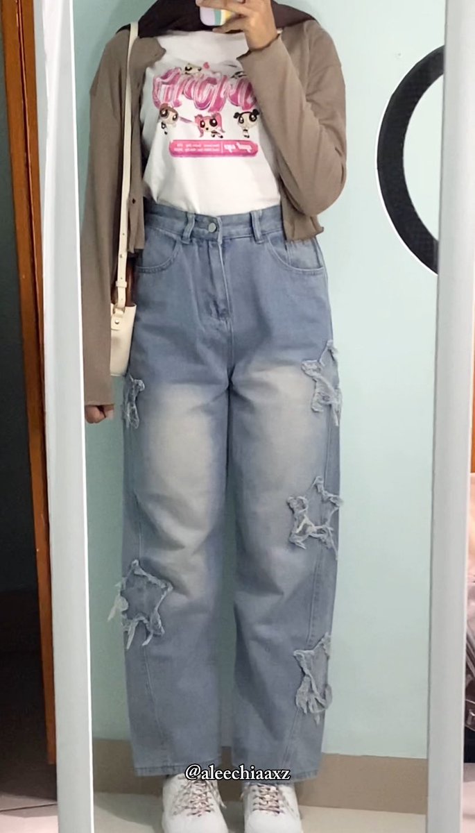 💫SPILL OUTFIT 💫

▪️cardigan crop : shope.ee/9KL3yyuOrC
▪️croptop : shope.ee/4KwO1TqF7R
▪️celana jeans : shope.ee/1fvcr93eIk
▪️tas : shope.ee/A9uAywtFG0
▪️sepatu ; shope.ee/7AGayC1EJ0

#racunshopee #outfit #outfitinspo #racunshopeecheck