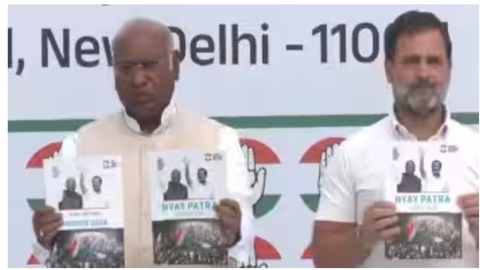 The Indian National Congress releases its manifesto 'Nyay Patra' for the 2024 Lok Sabha election at the AICC headquarters in New Delhi.
#PollManifesto #CongressManifesto #NyayPatra #LokSabhaElections2024