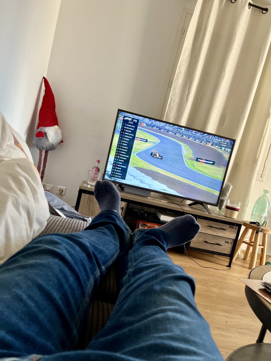 ichongaz's tweet image. #F1 #Cplus  #AlaBienTintin 

@CANALPLUS_SPORT 

 Circuit de oufff 🌈

Jacques &amp;amp; Julien ✌🏼🌈🏁