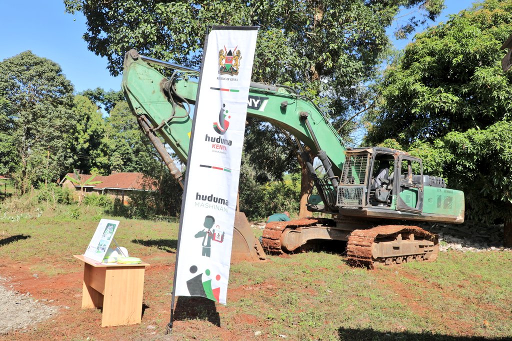 HudumaKenya's tweet photo. We're ready to break ground on the 1st Huduma Digital Centre in Runyenjes!

 🎉 Our dedication to improving access to government services remains steadfast.

@HonMoses_Kuria @Amos_Gathecha
@PSYGKenya

 #HudumaDigitalCentre #DeliveringThePlan #MamboNiHudumaDigital https://t.co/DeTP7xFEna