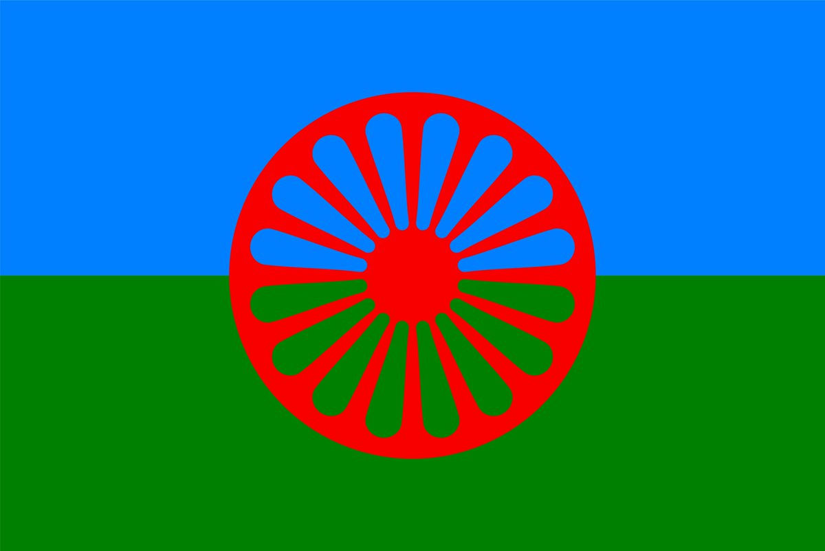 Lapsiasia's tweet photo. Latšo internationaalo romanengo diives tumenge!
Hyvää romanien kansallispäivää!

Oman kielen ja kulttuurin ylläpitäminen ja kehittäminen on jokaisen romanilapsen perustuslaissa turvattu perusoikeus (PL 17.3 §).

Tutustu romanilasten näkemyksiin:
https://t.co/wwXY7ckbXb https://t.co/VKxkK2VBQt