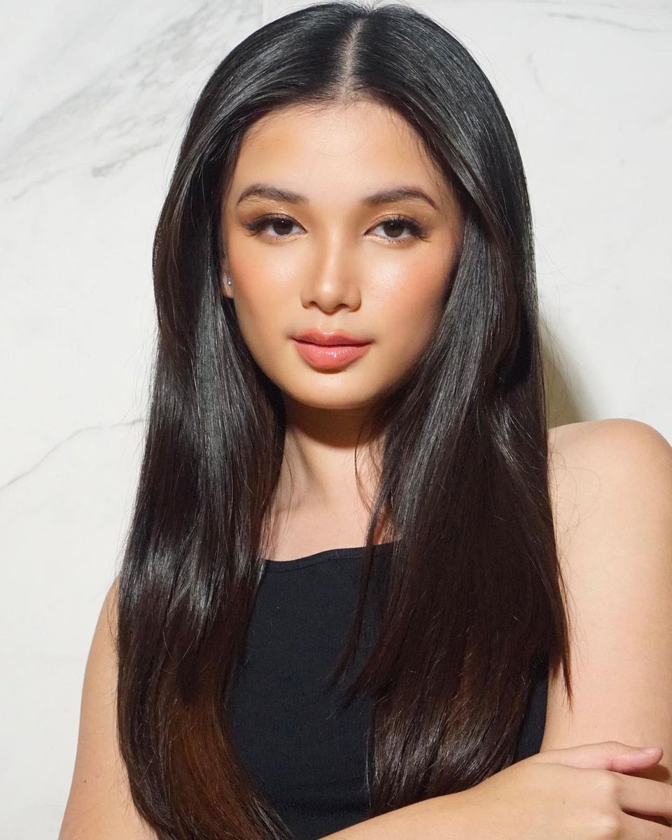 skyelovesofia's tweet photo. I’m so excited for her new show!!

#AlFiaSeryeComeback
ALFIA SERYE COMEBACK
@realsofiapablo
@itsmeallenansay
@gmanetwork
@Sparkle_GMA https://t.co/qVAPzVm084