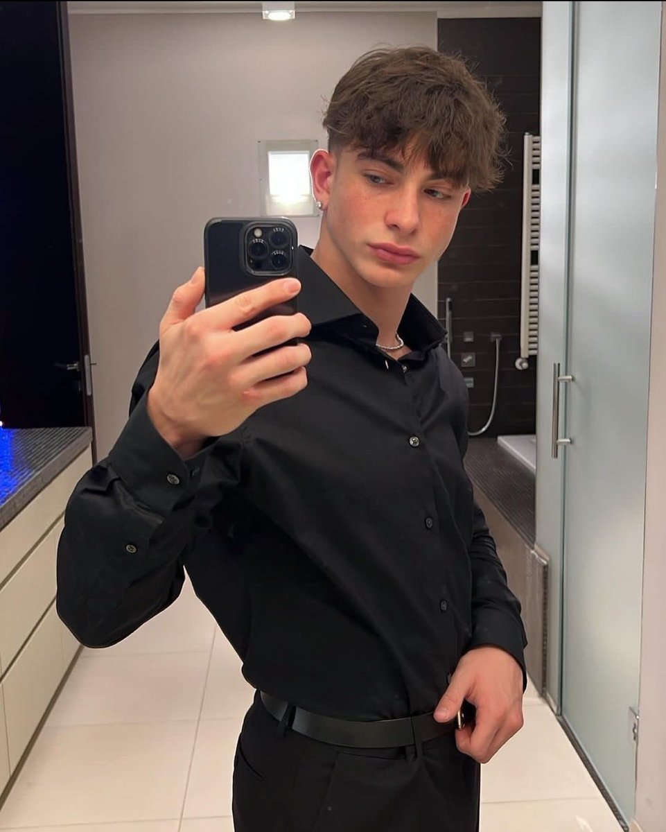 driptslow's tweet image. ⠀⠀
، ، 🌊：On the wave.
⠀⠀