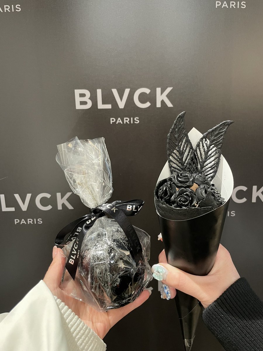 𝐵𝐿𝑉𝐶𝐾 𝑃𝐴𝑅𝐼𝑆 × 𝑇𝑠𝑢𝑏𝑎𝑠𝑎 𝑀𝑎𝑠𝑢𝑤𝑎𝑘𝑎🖤 ⁡ #blvckparis #ootd #fashion #black #tsubasamasuwaka #益若つばさ #crepe #applecandy @BlvckparisJp