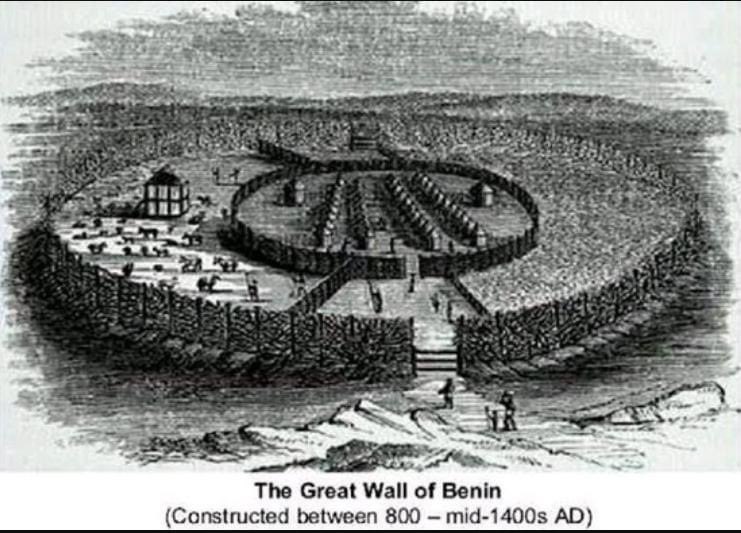 Joe__Bassey's tweet image. The Guinness Book of Records (1974 edition) described the walls of Benin City located now in Nigeria as “the world’s largest earthworks carried out prior to the mechanical era.” It spanned over 9,000 miles. Benin City was also one of the first places to have street lighting with…