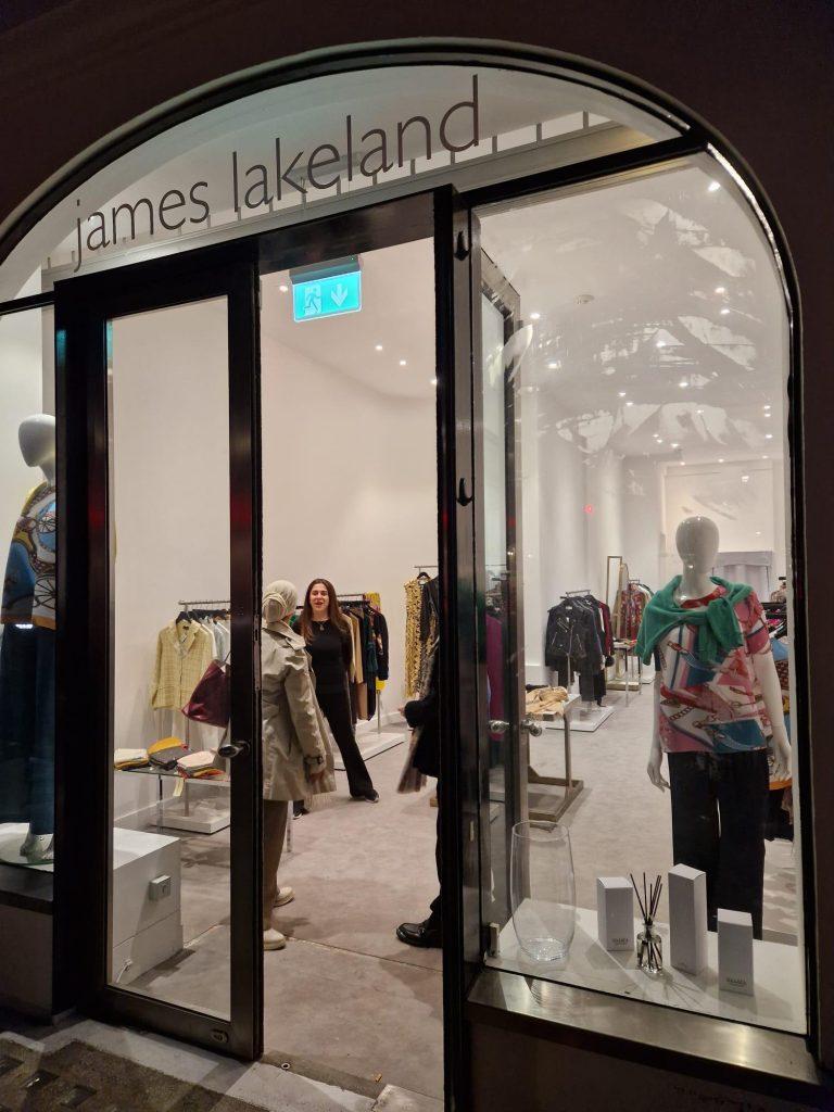 Drapers takes a look inside womenswear brand James Lakeland's eighth store, on Hinde Street in Marylebone, after its official opening last month.

#JamesLakeland #storeopenings #fashionretailnews  bit.ly/3W4Mu1Z