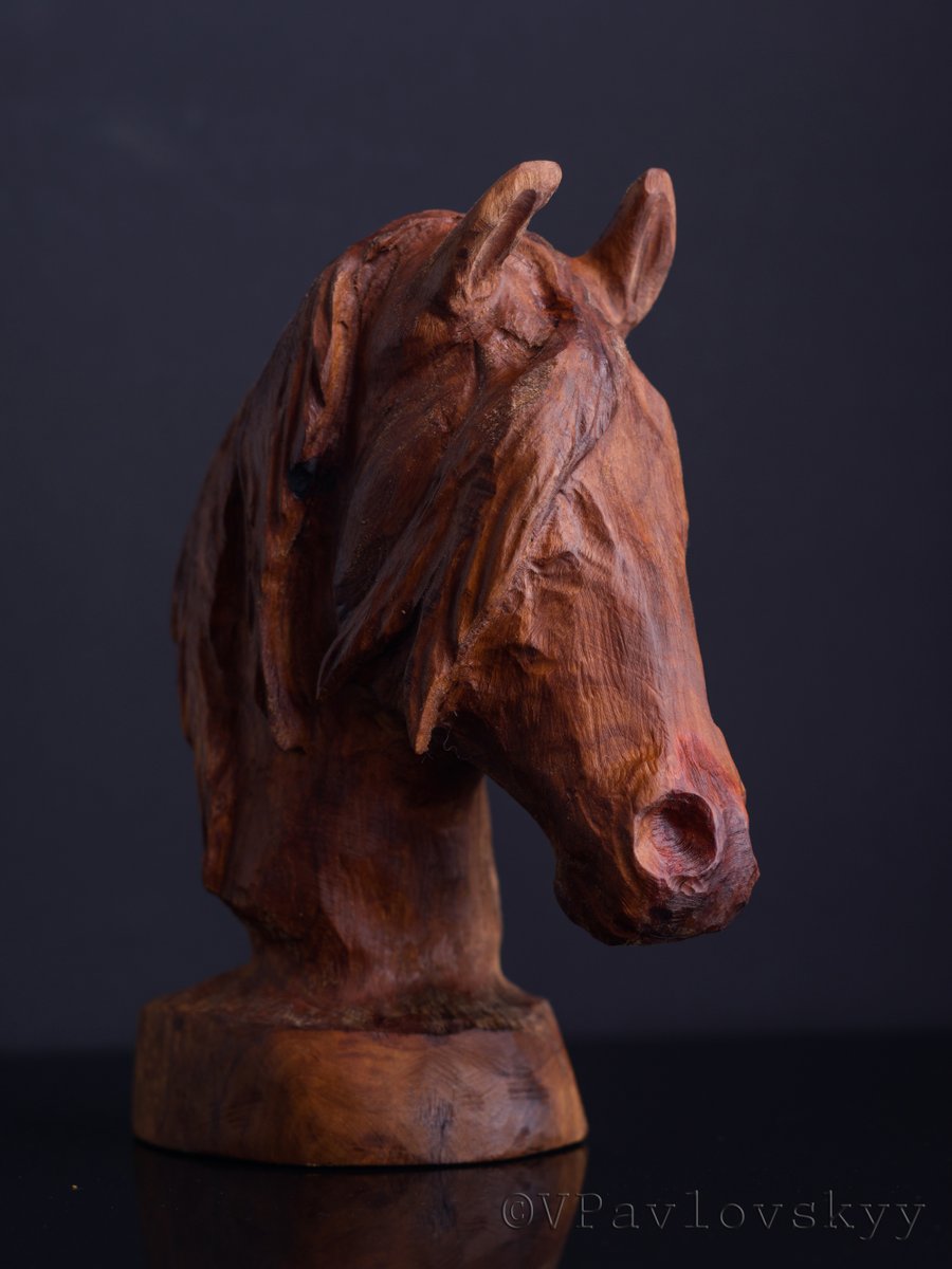 Horse head sculpture in the impressionist manner. Created from pear wood.

#woodsculpture #woodworking #woodcarvinq #horse #horsesculpture #handmade #impressionism
