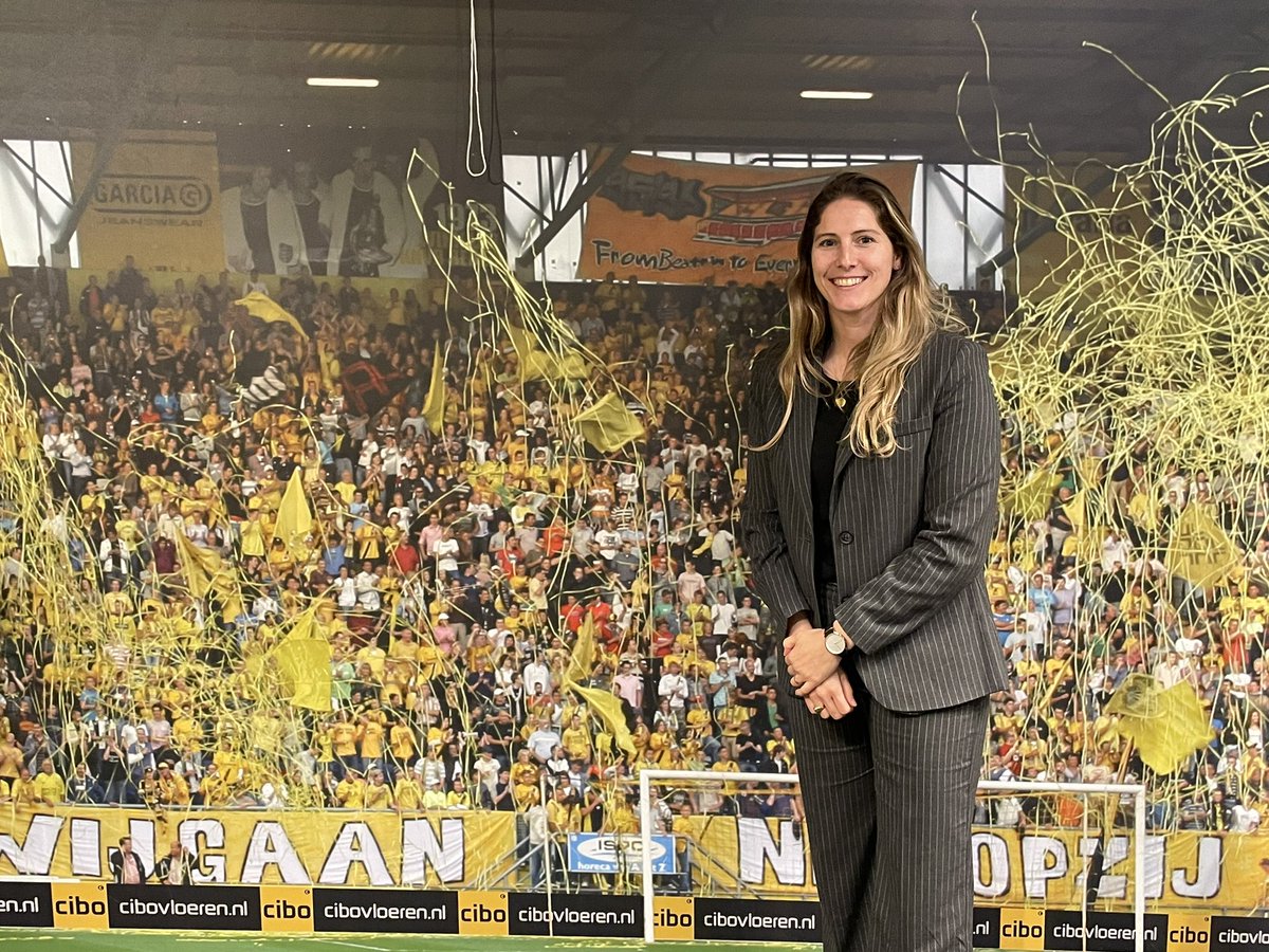 Gisterenavond stond er weer een vergadering van de Clubraad op het programma. Wij hebben oa. gesproken met <a href="/piarijsdijk/">Pia Rijsdijk</a> over de stand van zaken rondom het vrouwenvoetbal bij NAC.

Pia, succes bij NAC! 🟡⚫️

#NACpraat