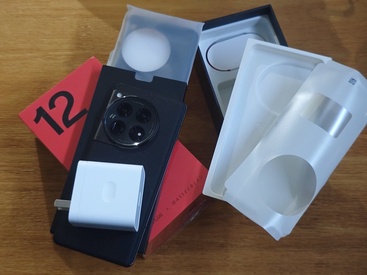 df_aaaaa's tweet image. 例のお店からOnePlus12 16G/512GB届きました
全く問題なさそうです
#OnePlus #一加