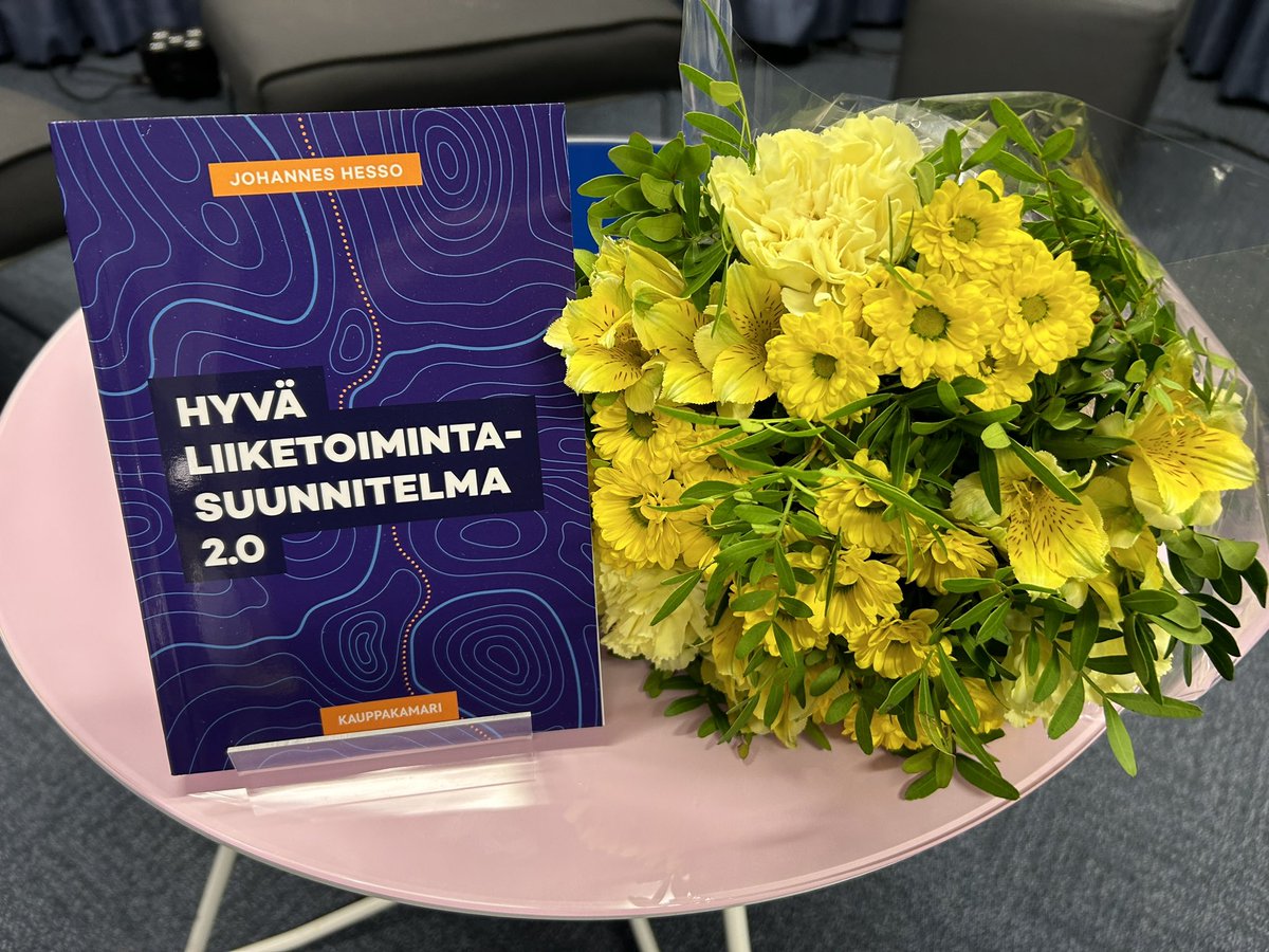 Pitäisikö oman yrityksen liiketoimintasuunnitelmaa päivittää? Ehkäpä ajatuksia ainakin. Tänään klo 14 juttelen Johannes Hesson kanssa aiheesta. Kysy lisää chatissä. Ilmoittaudu mukaan: kauppakamarikauppa.fi/products/hyva-… #kauppakamariHEL @K2HEL #hyväliiketoimintasuunnitelma