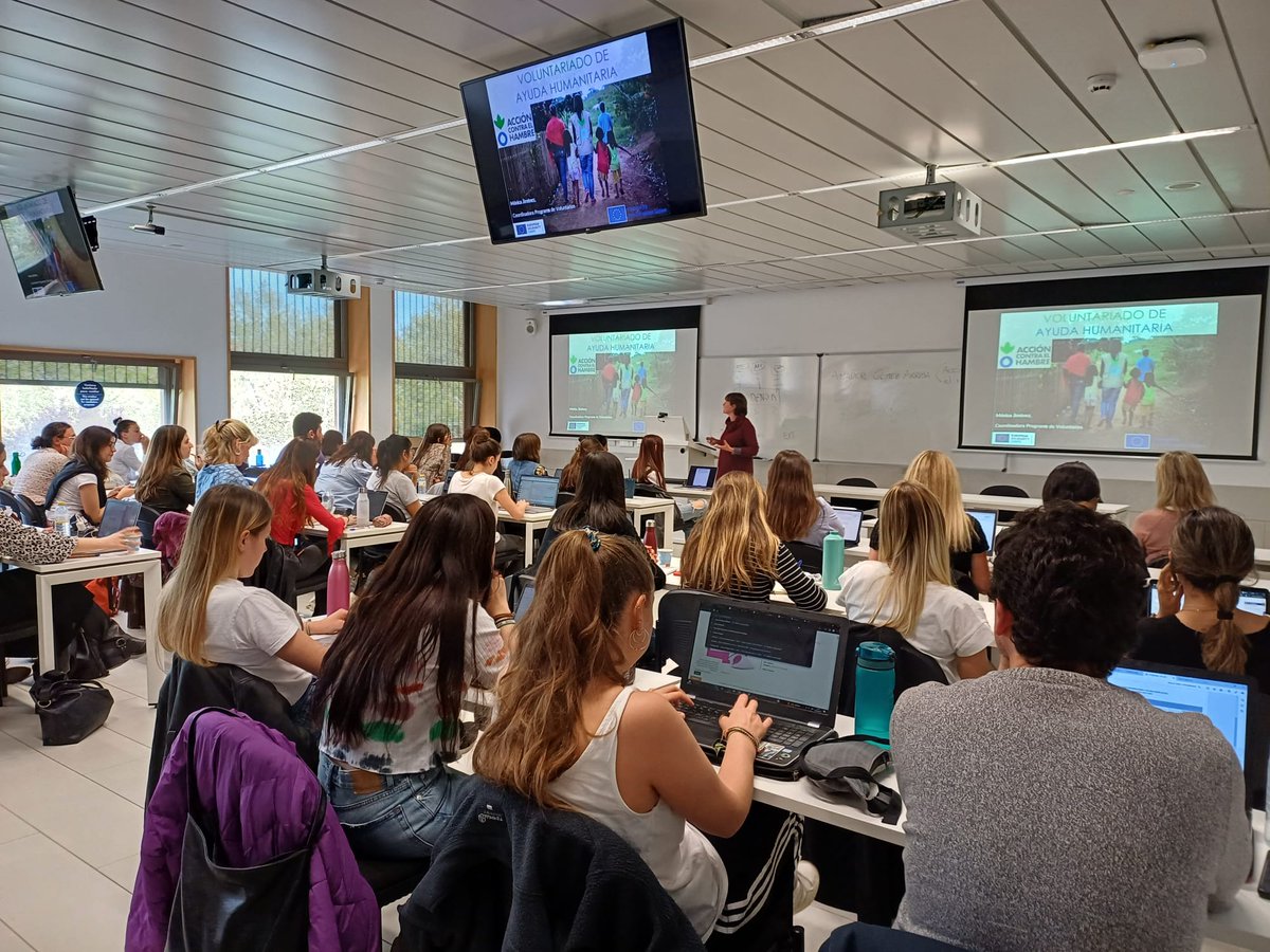 Gracias @uc3m por invitarnos a la mesa redonda sobre Intervenciones Humanitarias con los alumnos del Máster de Acción solidaria Internacional. Pudimos hablar tb del programa de voluntariado europeo #EUSolidaritycorps. Más info: accioncontraelhambre.org/es/euaidvolunt…