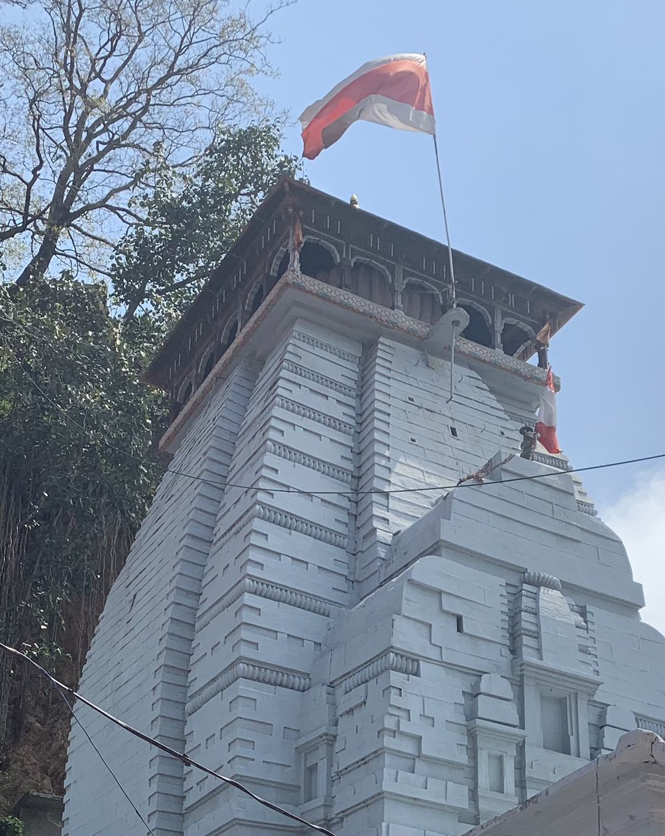 #TIL that the wooden structure on top of the Pahadi Temples hides the “amalaka”.