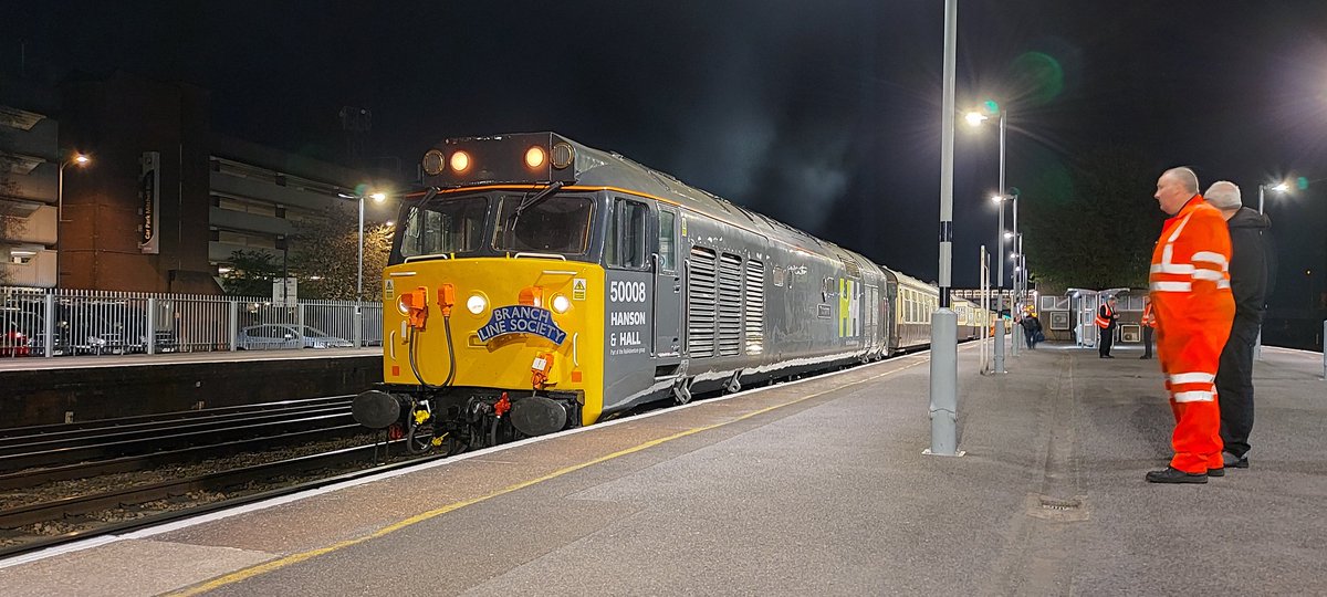 ##Fiftyfriday class 50 50008 Thunderer stands at Eastleigh at the start of the Ore No More railtour #Hoover 23/04/23