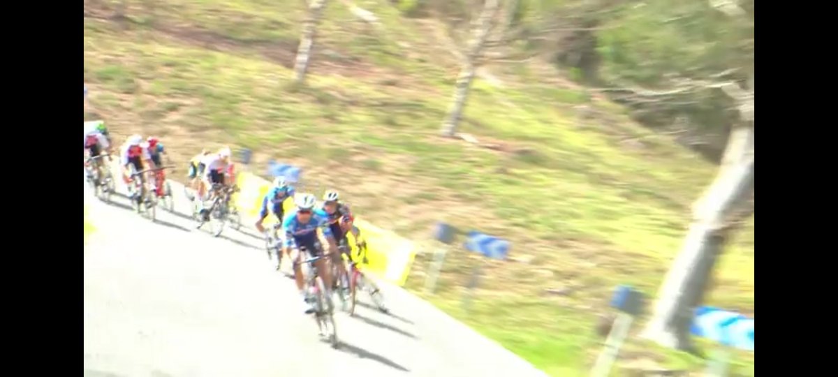 VictorAnglada's tweet photo. @gzlz11 @2diaz77 @Camenzind80 @EvenepoelRemco Yo lo veo delante a Remco https://t.co/OrCgQDdkrK