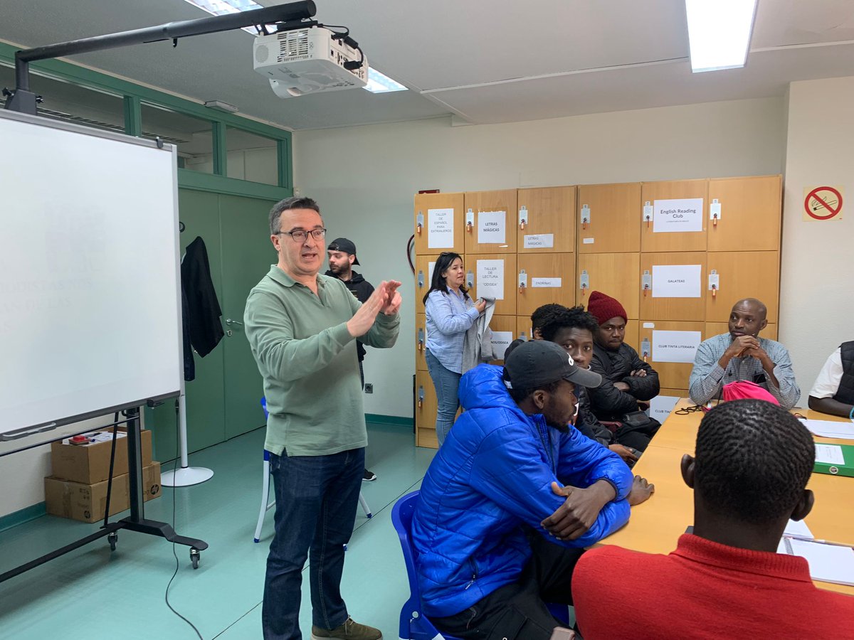 Ayer tuvimos una reunión de voluntarios abordando diversos temas desde, sobre todo el caso de los migrantes del taller de español para extranjeros en la @BPECuenca con colaboración de organizaciones como @Accem_ong @cuenca_pastoral @SaramagoCuenca @MayoresUDP #voluntario