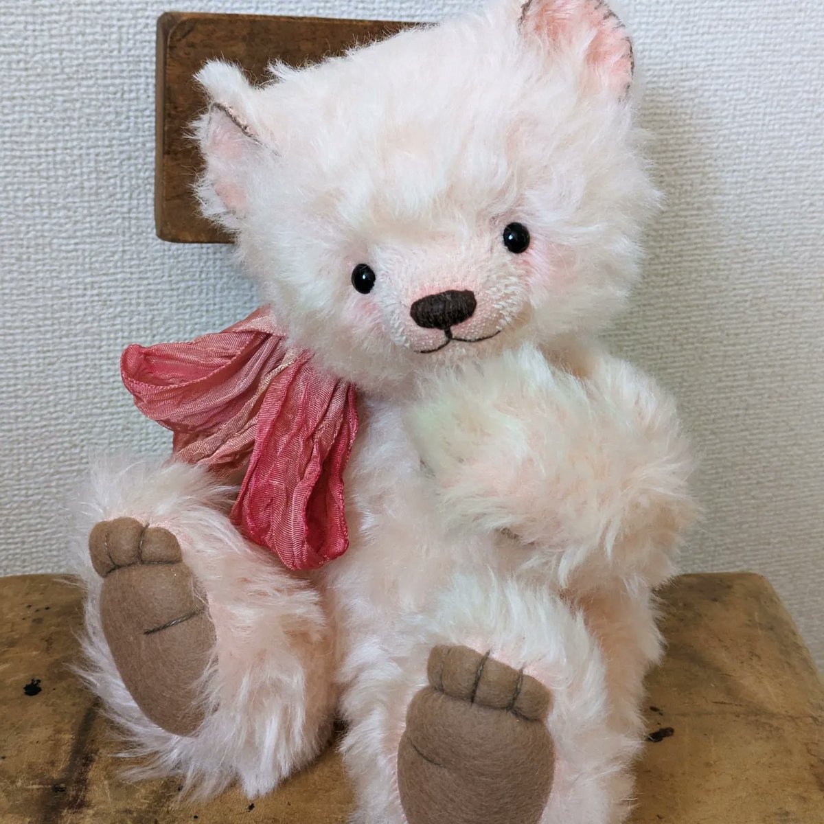 sharon_emimal's tweet photo. お知らせが遅くなりましたが、本日から神戸のタイムロマンさんでしあわせのテディベア展が始まりました❣️
私はピンク(30cm)の🧸🎀で参加させていただいてます
通販は明日から始まるのでどうぞよろしくお願いします😊
#タイムロマン #しあわせのテディベア #えっちゅうえみ #sharonandbear #emimal https://t.co/rGAr2Cyfof
