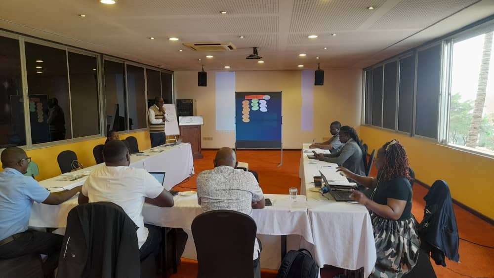 Happening now! It's Day 2 of the Social Accountability training. Our own @milian_edna is making a presentation on the anti-corruption policies, legal and institutional frameworks, and their effectiveness. @giz_uganda @JuliusMukunda @namagembeck @Accu_Ug @ccgea1 @PPDAUganda…