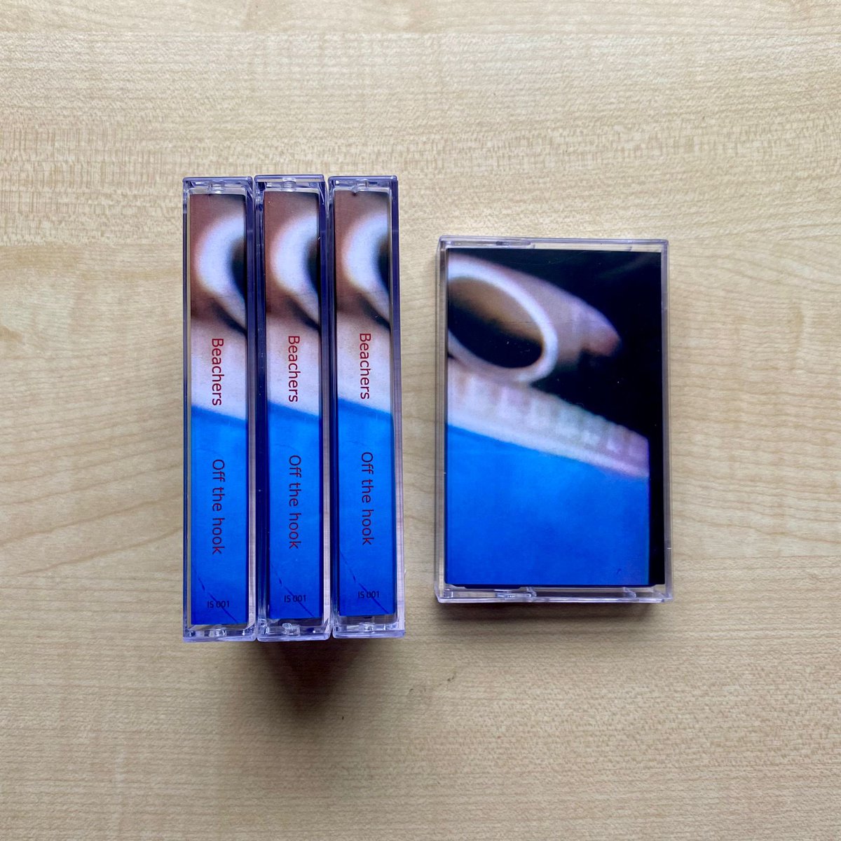 If eerie dialling tones are your thing, I have a newish tape made of possessed phone sounds drifting through an empty office.  #BandcampFriday 👻📞☎️📱👻 ineffectualsuns.bandcamp.com/album/off-the-…