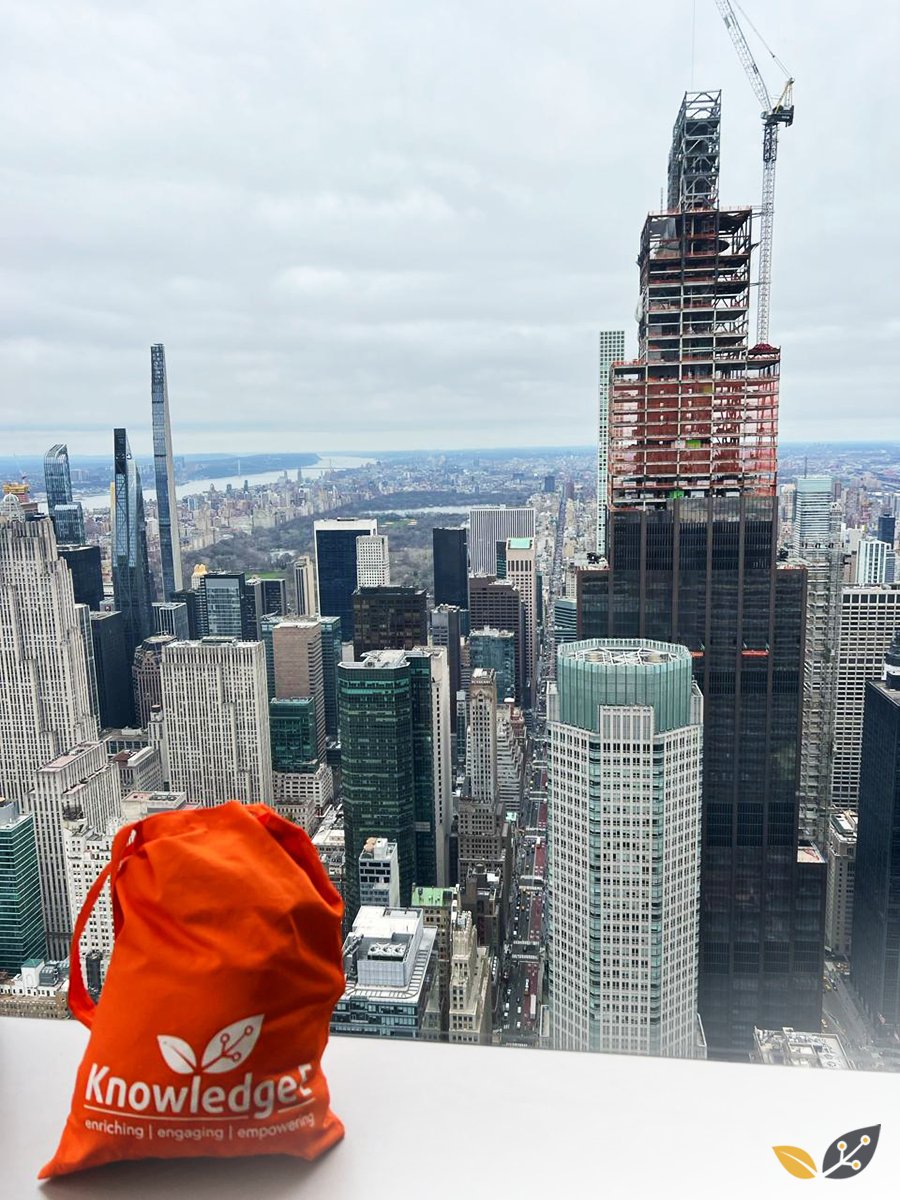 Make way for our very own #travel influencer! The KnE bag continued its globe-trotting adventures with a #SpringBreak trip to the city that never sleeps. Can you guess the location? Hint: This city is famous for its world-renowned #museums. Drop your guesses below 👇