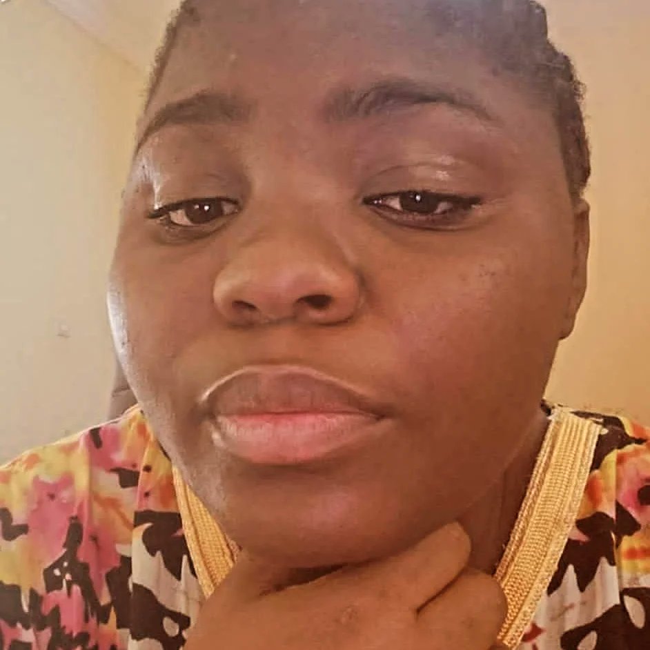 Tosin (@tosinayeni575) on Twitter photo <a href="/dolawanle/">Dele Olawanle</a> <a href="/NIUKCommunity/">Nigerians in the UK 🇳🇬🇬🇧</a> <a href="/PoliceNG/">Nigeria Police Force</a> <a href="/BenHundeyin/">CSP Benjamin Hundeyin</a> .This the lady that scammed people of a fake Certificate of sponsorship from charis recruits Ltd, UK .She defrauded a lot and went into hiding because she couldn't process a refund, please we need this person to be tracked .Thanks <a href="/dolawanle/">Dele Olawanle</a> <a href="/NIUKCommunity/">Nigerians in the UK 🇳🇬🇬🇧</a> <a href="/PoliceNG/">Nigeria Police Force</a> <a href="/BenHundeyin/">CSP Benjamin Hundeyin</a> .This the lady that scammed people of a fake Certificate of sponsorship from charis recruits Ltd, UK .She defrauded a lot and went into hiding because she couldn't process a refund, please we need this person to be tracked .Thanks