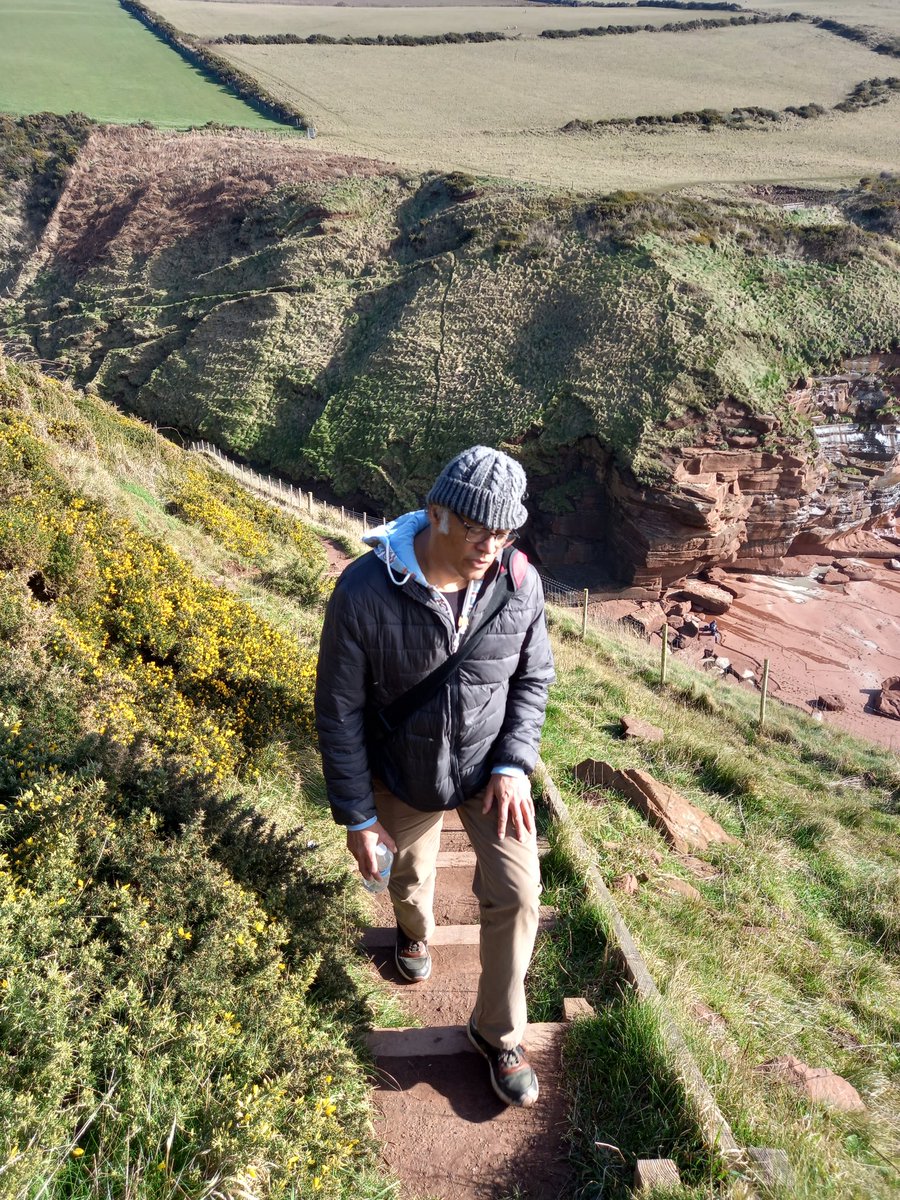 Walk #3 of my book #OurIslandStories: Country Walks Through Colonial Britain is the tobacco walk along the Whitehaven coast, generally more known for its coal history & owned by the @nationaltrust with @ColonialCountr1-commissioned writer @peterkalu 

penguin.co.uk/authors/289672…