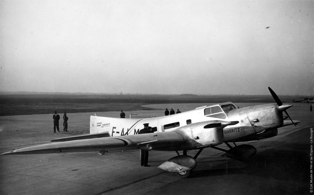 #CeJourLà #OnThisDay - Le 5 avril 1932, après 133 heures de vol, le Couzinet 33 « Biarritz » touchait le sol de Nouméa, à 24 000km de son point de départ 🌏 Revivez cette aventure humaine sur notre chaîne YouTube ➡️ youtu.be/c9FZppfhQco