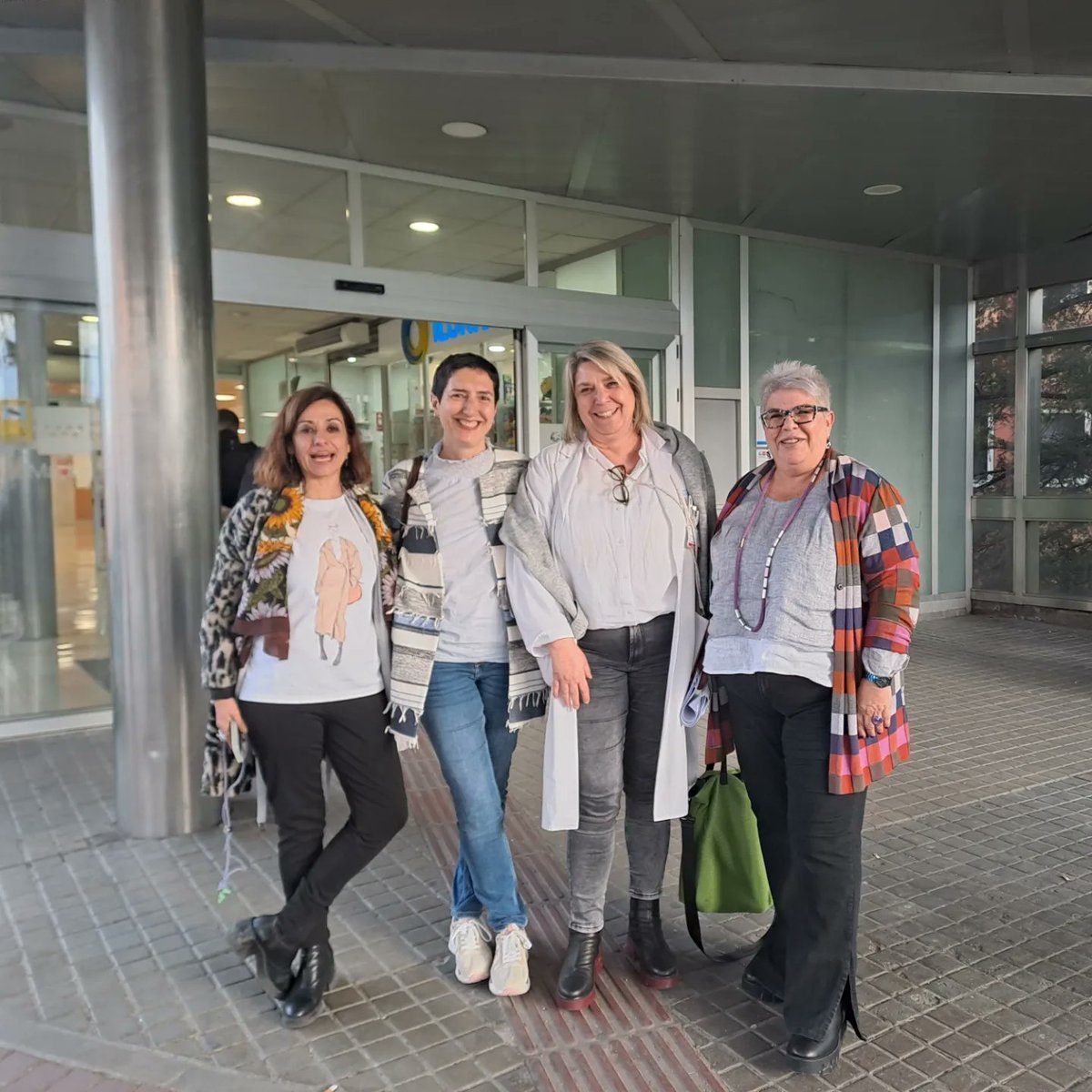 Experiencia de docencia compartida y colaborativa con <a href="/MartaCubero72/">Marta Cubero García</a> y <a href="/BelenNovillo19/">Belen Novillo García</a>. Agradecida del encuentro, intercambio y los cuidados