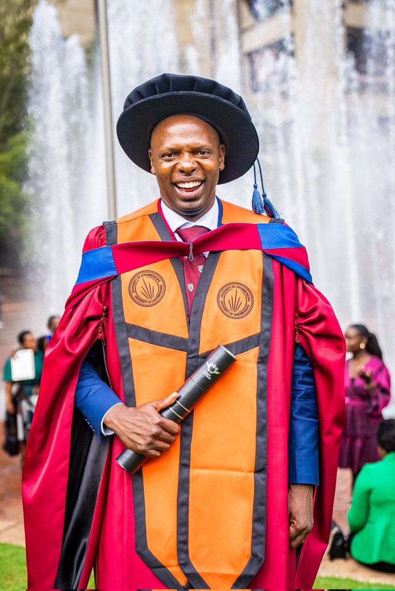 We would like to offer our heartfelt congratulations to the Director of the Centre for Leadership and Dialogue (CL&D) at GIBS, Dr Maanda Tshifularo,  who has successfully earned a PhD in Finance from the College of Business and Economics at the University of Johannesburg.