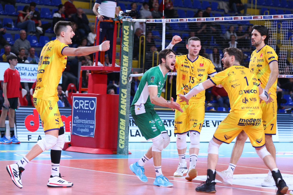 Homegame on Sunday vs Cisterna! 🙌

The guys need all your support! 💛

🎫 Reserve your spot at PalaPanini! Tickets available: modenavolley.vivaticket.it

#modenavolley #since1966