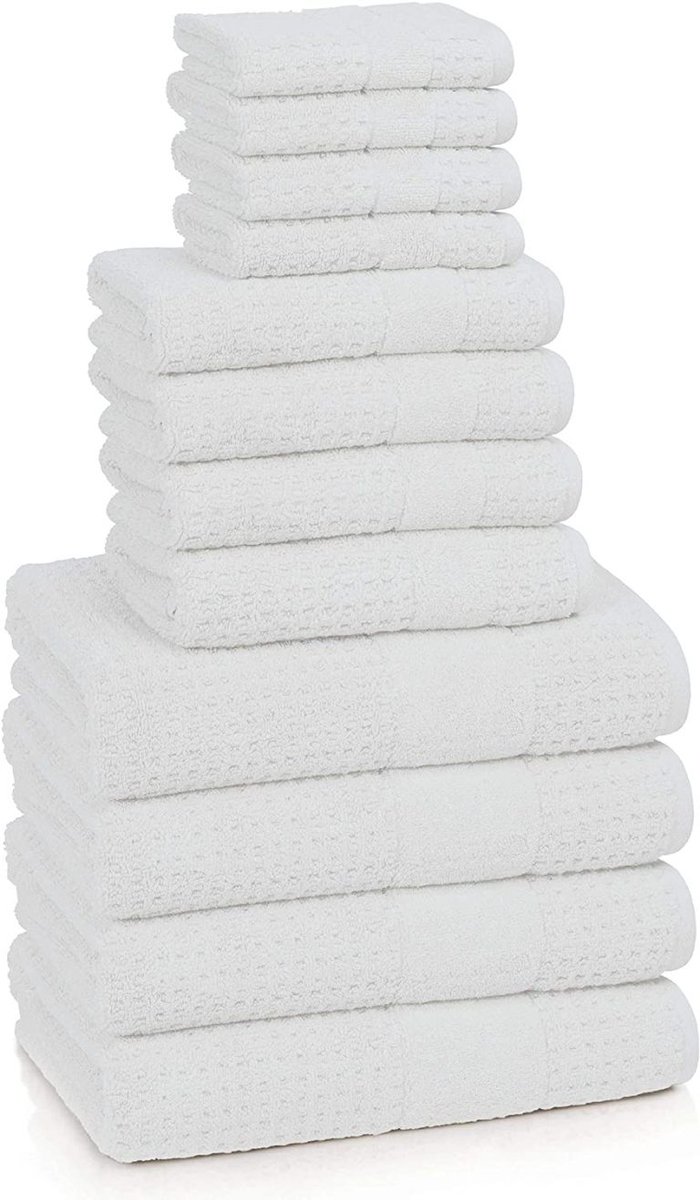 This set of Turkish Hammam Collection Towels 12 Piece Set - White are in stock and on sale now at turkishtowelsets.com
turkishtowelsets.com/p/kassatex-tur…
#turkishtowelsets #hammamcollection #12pieceset #white #madeinturkey #100turkishcotton #softandfluffy #waffletexture #spuncottontowels