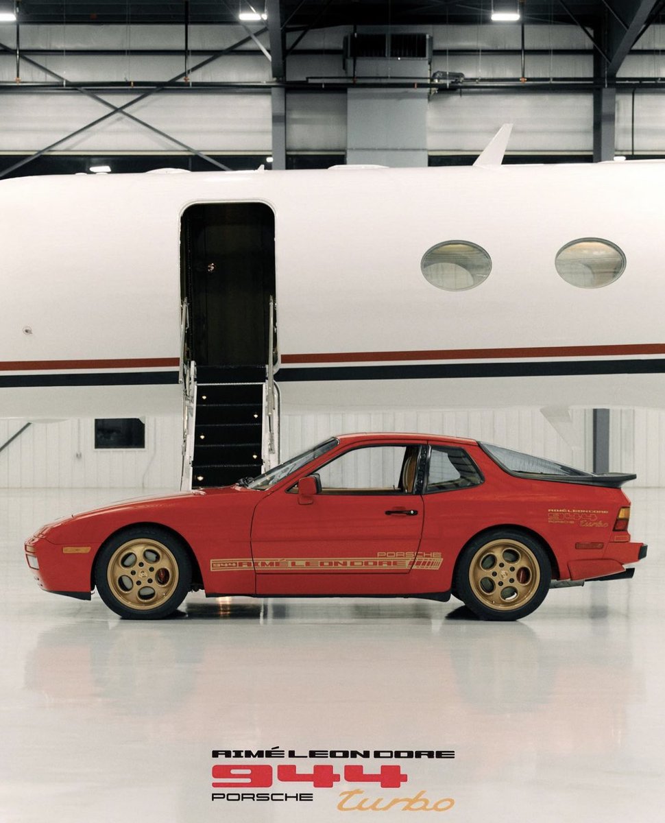 StreetFashion01's tweet photo. Aimé Leon Dore have announced a Collab on the Porsche 944 Turbo!🖤 https://t.co/kGq4EVzjGs