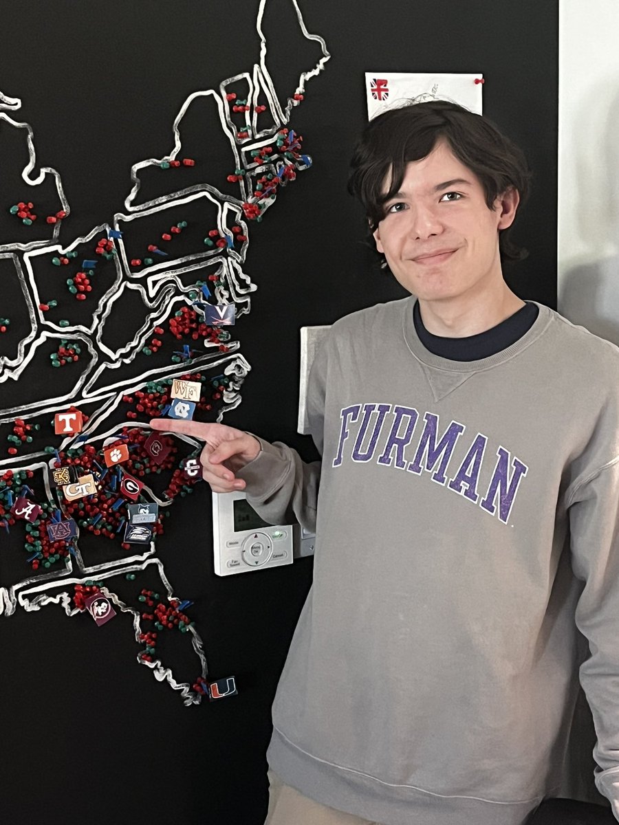 Locke is thrilled to announce that he will be attending @FurmanU in the fall! Congratulations 🎉🎊🎈 #mvpins @Erin_MVS @Aerial_MVS @Alejandro_MVS