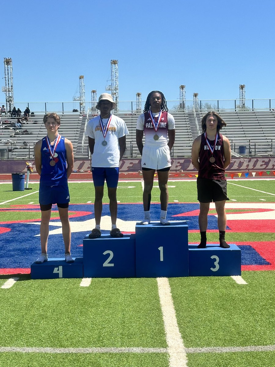 JordanWalk0's tweet photo. Great day yesterday in district, 1st and a new triple jump PR: 43’-1 1/2” https://t.co/TapkBBFdGq