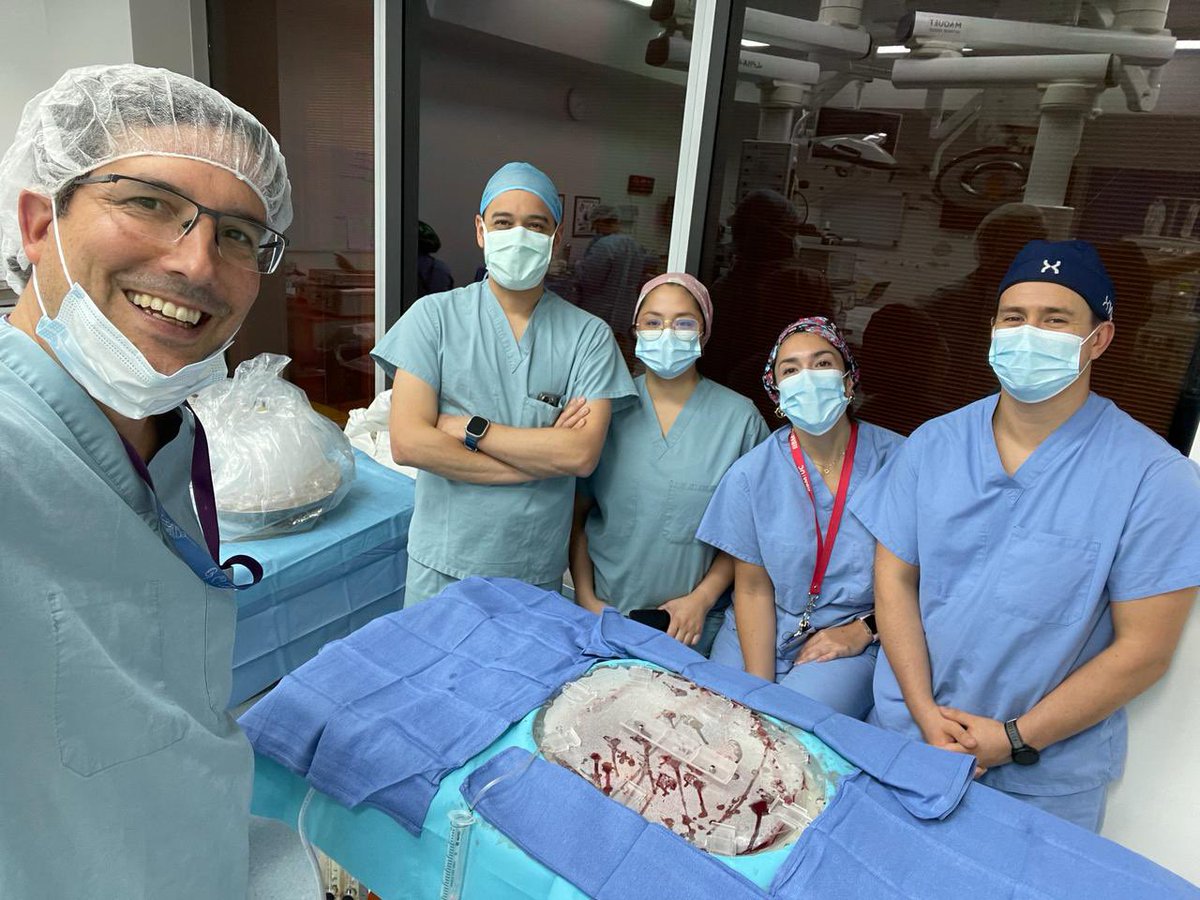 dibmartin's tweet photo. Congratulations to @TrasplanteUC for performing the first liver transplant with Normothermic Machine Perfusion @XVIVO @OrganAssist in all Hispanic America!! Years of collaboration and planning with @XVIVO @ucchristus @FacMedicinaUC https://t.co/2oawNU6IpJ